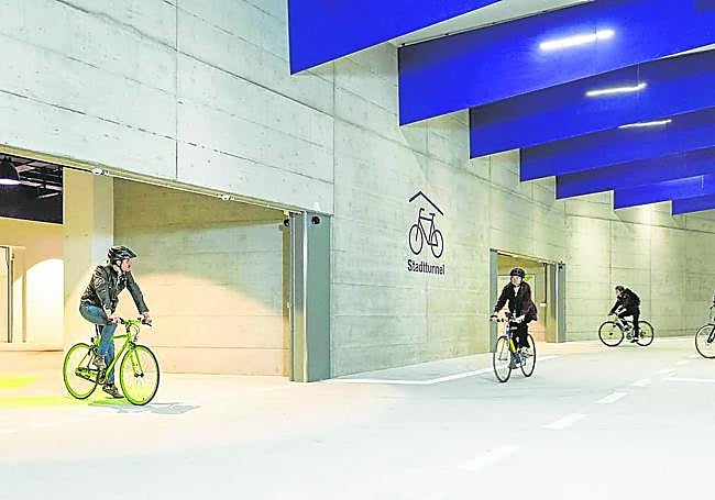 Un antiguo túnel para coches se ha transformado en exclusivo para ciclistas.